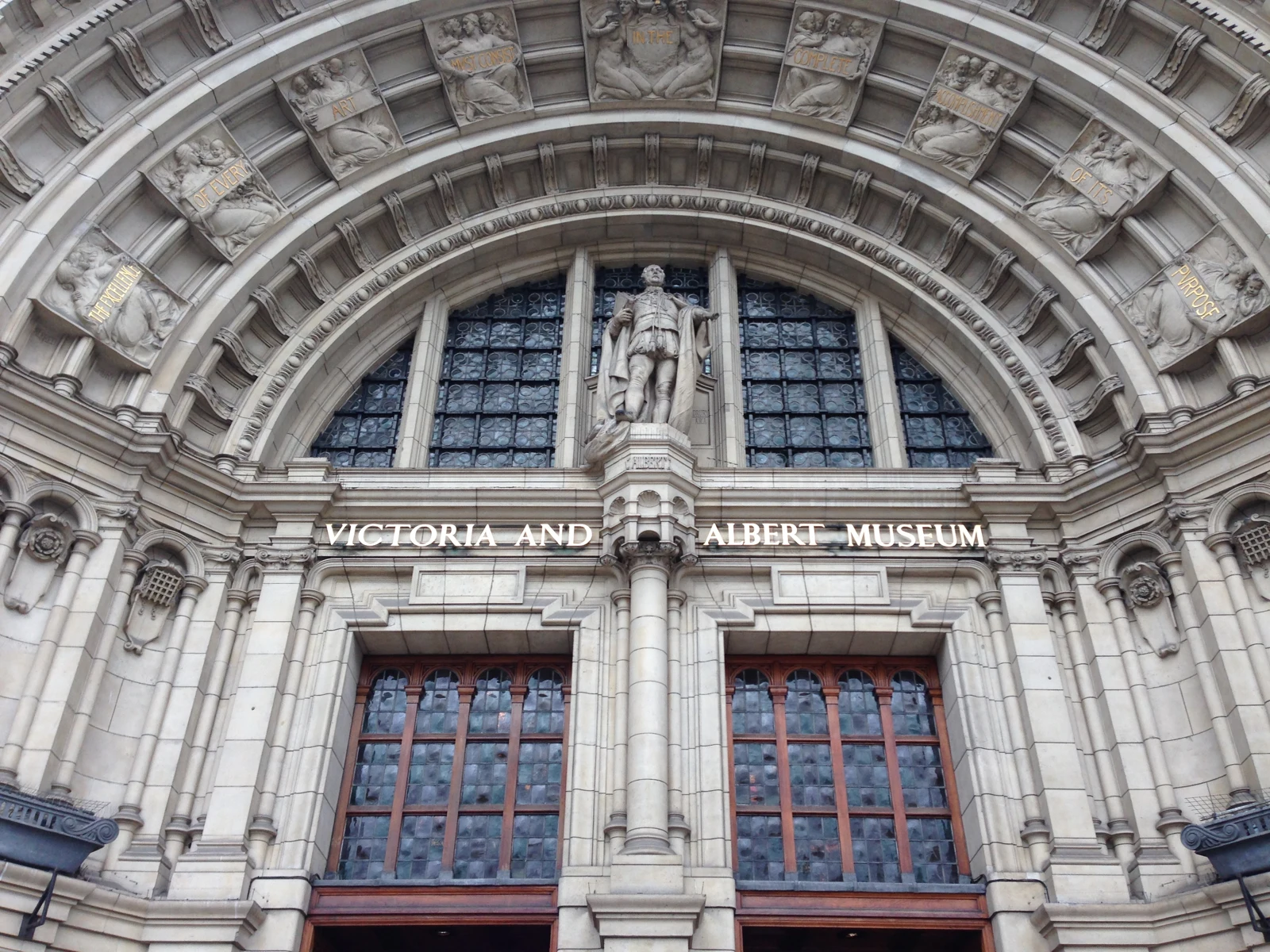 Main entrance of the Victoria and Albert Museum in London