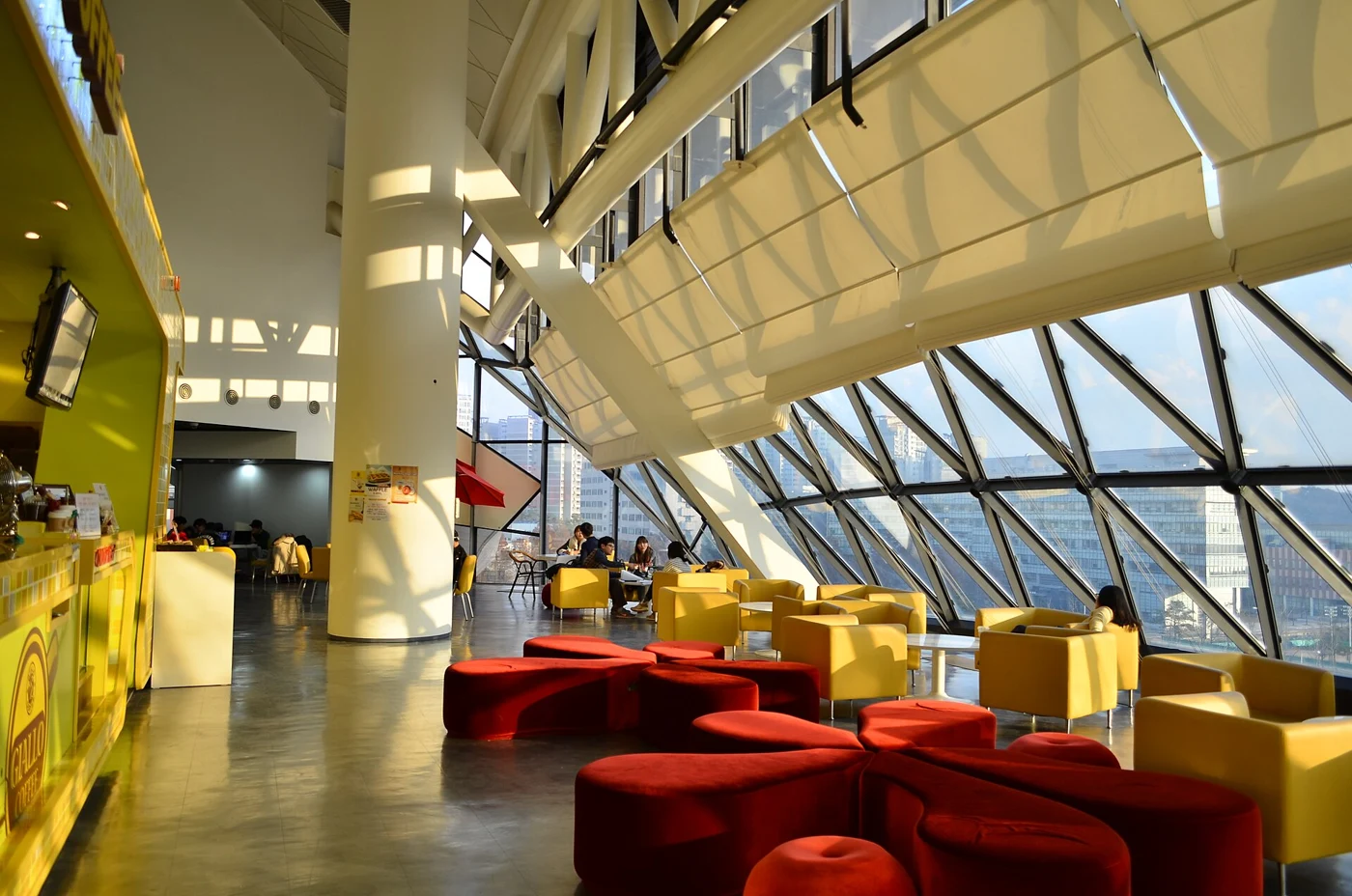 The book café in Sungkyunkwan University Samsung Library, photographed on 30 November 2013.