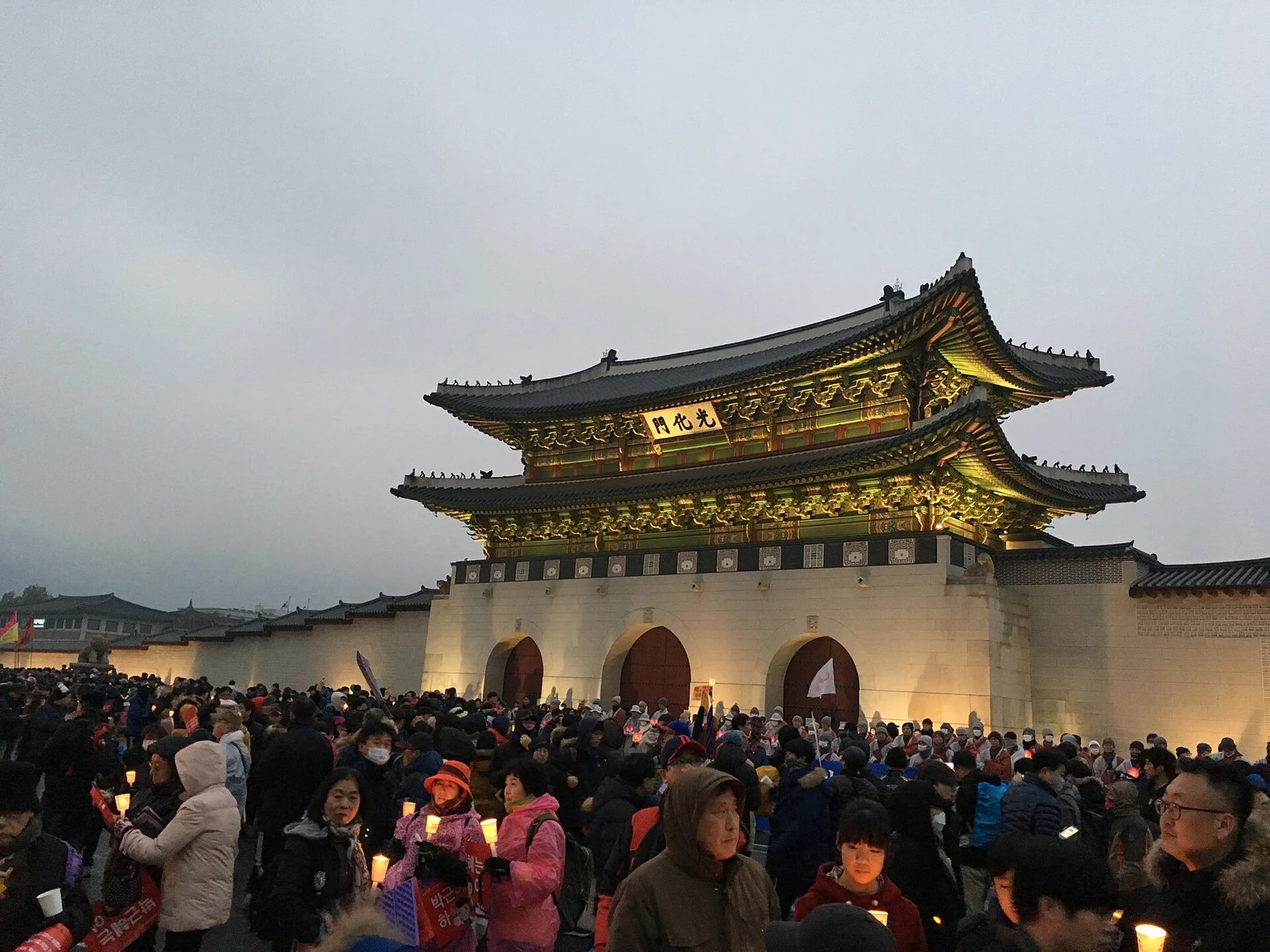 People demanding Park Geun-hye’s departure at Gwanghwamun on November 26, 2016